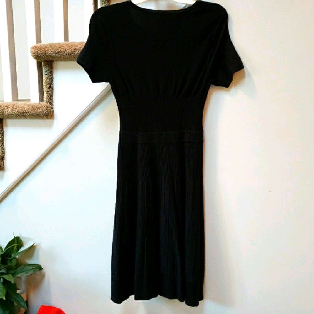 Eva Mendes black dress